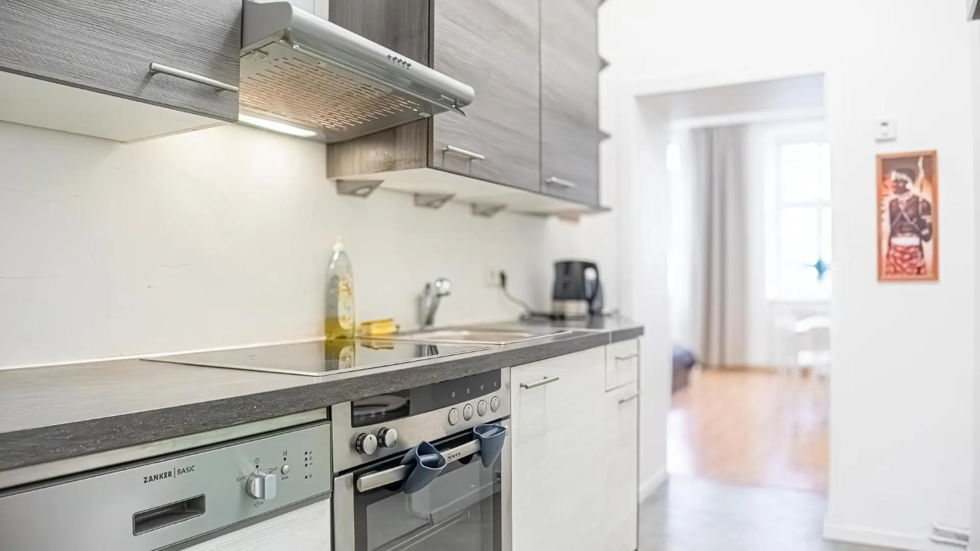 Delightful 2Br Apt.-Near Wiener Stadthalle Austria